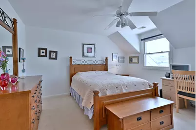 5 Willow Parkway #5, Buffalo Grove, IL 60089 - Photo 5