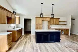 1421 N Ridge Dr, Rock Falls, IL 61071 - Photo 7