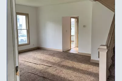 110-112 E Frank Street, Freeport, IL 61032 - Photo 13