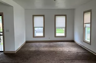 110-112 E Frank St, Freeport, IL 61032 - Photo 7