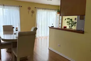 404 Lauren Ln, Island Lake, IL 60042 - Photo 3