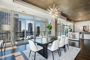 550 N St Clair St, Chicago, IL 60611 - Photo 15