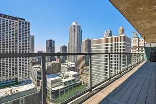 550 N St Clair St, Chicago, IL 60611 - Photo 31