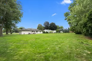 605 W Fabyan Pkwy, Geneva, IL 60134 - Photo 13