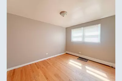 8743 S Beverly Avenue, Chicago, IL 60620 - Photo 5