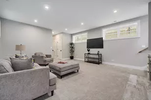 3107 N Oakley Ave, Chicago, IL 60618 - Photo 19