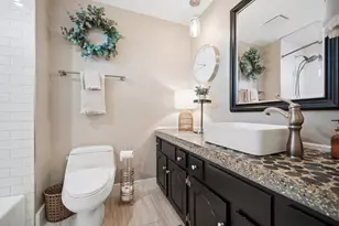 9N930 Koshare Cir, Elgin, IL 60124 - Photo 13