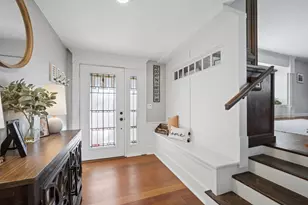 9N930 Koshare Cir, Elgin, IL 60124 - Photo 3