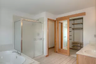 39W380 Armstrong Ln, Geneva, IL 60134 - Photo 25