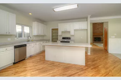 39W380 Armstrong Lane, Geneva, IL 60134 - Photo 11