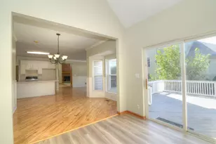 39W380 Armstrong Ln, Geneva, IL 60134 - Photo 9