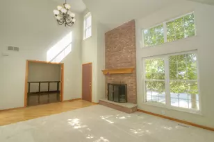 39W380 Armstrong Ln, Geneva, IL 60134 - Photo 5