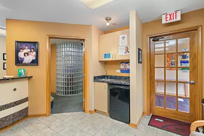 712 W Main Street, Dundee, IL 60118 - Photo 17