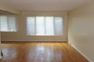 15133 Diekman Ct, Dolton, IL 60419 - Photo 9