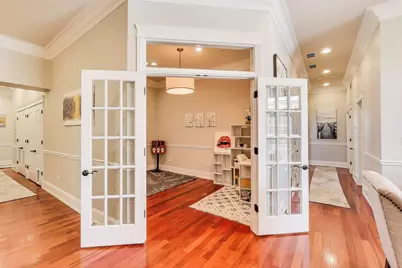 2401 N Janssen Avenue #402, Chicago, IL 60614 - Photo 19