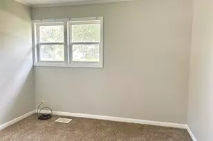 308 Shabbona Dr, Park Forest, IL 60466 - Photo 11