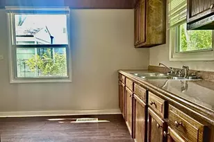 308 Shabbona Dr, Park Forest, IL 60466 - Photo 5