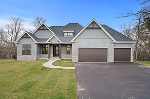 8556 Carberry Ln, Roscoe, IL 61073 - Photo 1