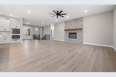 8556 Carberry Lane, Roscoe, IL 61073 - Photo 11