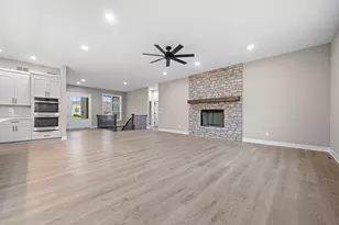 8556 Carberry Ln, Roscoe, IL 61073 - Photo 11