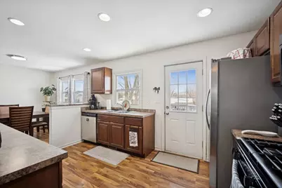 200 Egan Drive, Streamwood, IL 60107 - Photo 7