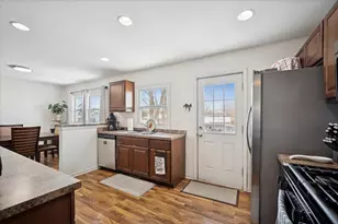 200 Egan Dr, Streamwood, IL 60107 - Photo 7