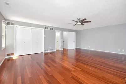 802 S Mercer Avenue, Bloomington, IL 61701 - Photo 47