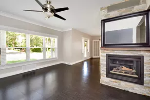 802 S Mercer Ave, Bloomington, IL 61701 - Photo 15