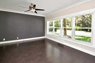 802 S Mercer Ave, Bloomington, IL 61701 - Photo 17