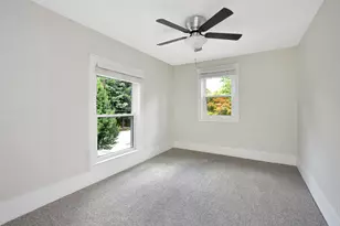 802 S Mercer Ave, Bloomington, IL 61701 - Photo 57