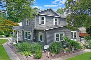 802 S Mercer Ave, Bloomington, IL 61701 - Photo 7