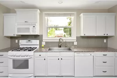 802 S Mercer Avenue, Bloomington, IL 61701 - Photo 23