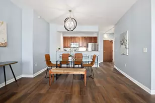 233 E 13th St, Chicago, IL 60605 - Photo 7