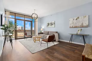 233 E 13th St, Chicago, IL 60605 - Photo 3