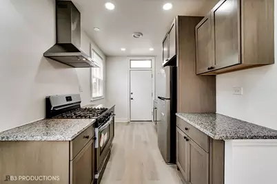 [Address not provided], Chicago, IL 60617 - Photo 7