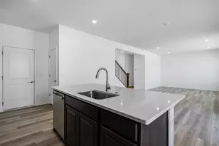 413 Hathaway Ln, Oswego, IL 60543 - Photo 5