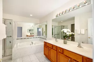 215 Wildflower Ln, La Grange, IL 60525 - Photo 15