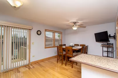 5148 S Newland Avenue, Chicago, IL 60638 - Photo 9