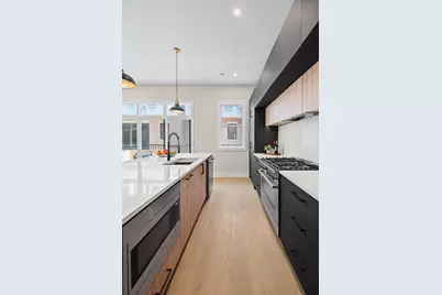 3249 S Calumet Avenue, Chicago, IL 60616 - Photo 9