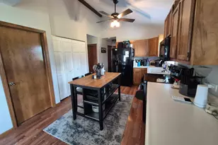 406 S Jackson St, Gardner, IL 60424 - Photo 5