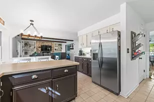 560 Renee Ct, Geneva, IL 60134 - Photo 19