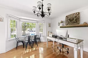 560 Renee Ct, Geneva, IL 60134 - Photo 9