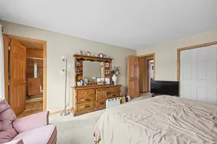 4100 N Victoria Dr, Hoffman Estates, IL 60192 - Photo 15