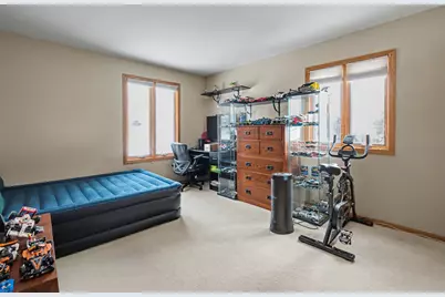 4100 N Victoria Drive, Hoffman Estates, IL 60192 - Photo 17