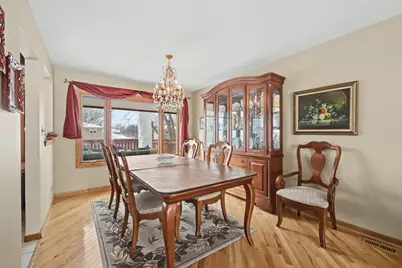 4100 N Victoria Drive, Hoffman Estates, IL 60192 - Photo 7