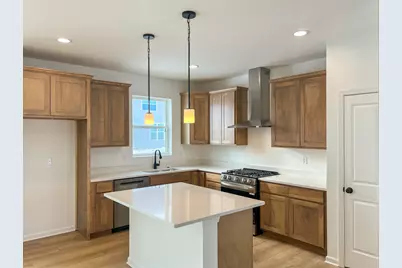 94 W Crabapple Avenue, Cortland, IL 60112 - Photo 9