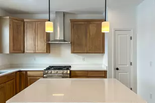 94 W Crabapple Ave, Cortland, IL 60112 - Photo 11