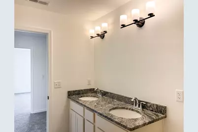 94 W Crabapple Avenue, Cortland, IL 60112 - Photo 39