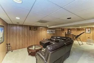 7930 Grant St, Darien, IL 60561 - Photo 19