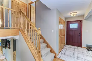 7930 Grant St, Darien, IL 60561 - Photo 3